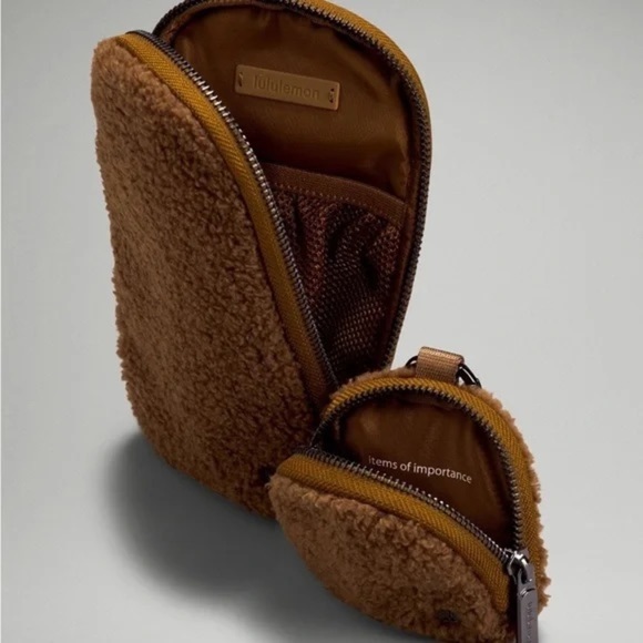 SOLD Lululemon Lululemon Modular Phone Crossbody Bag *Fleece - Burnt Carmel - Picture 3 of 4